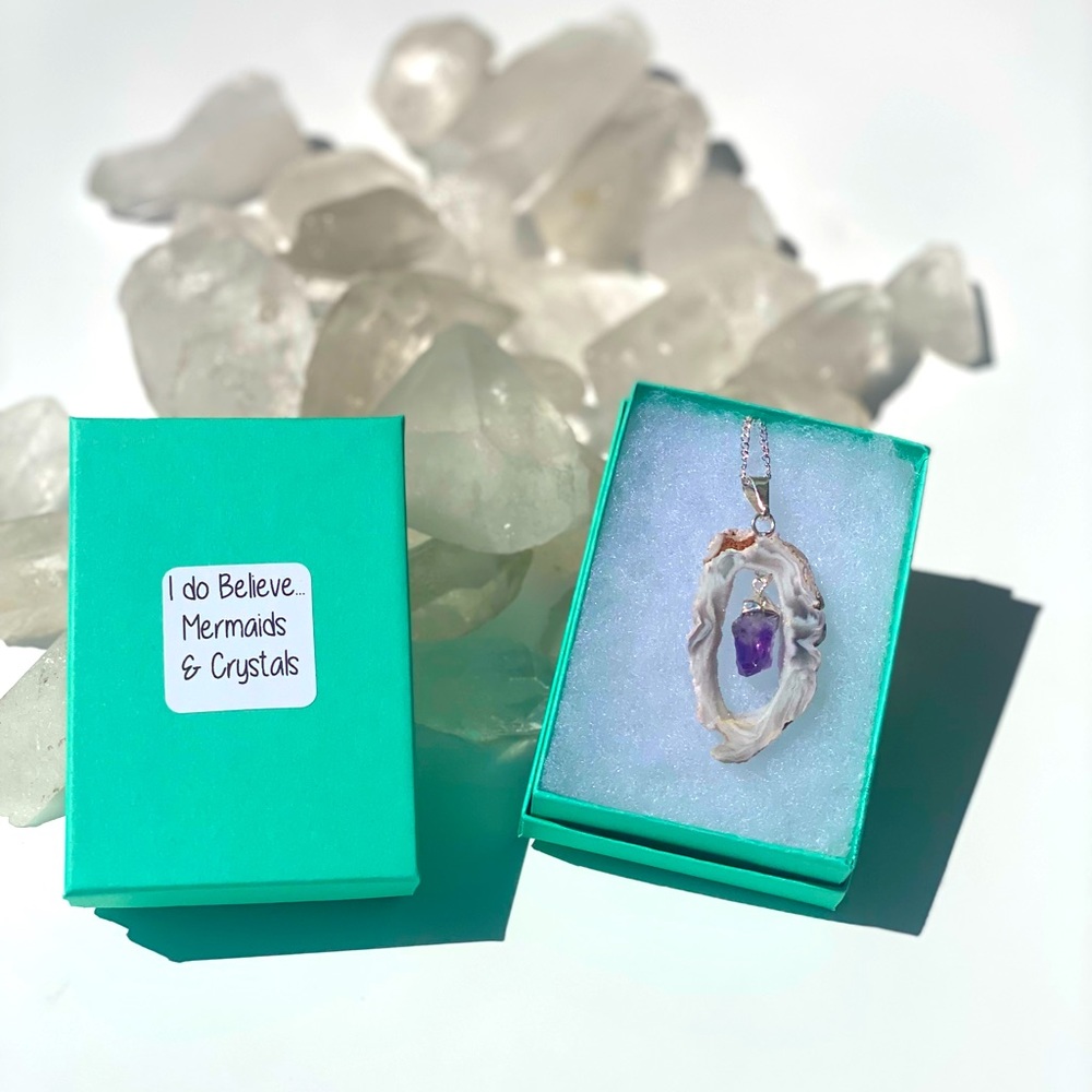 Agate with Amethyst Pendant with 18cm chain
